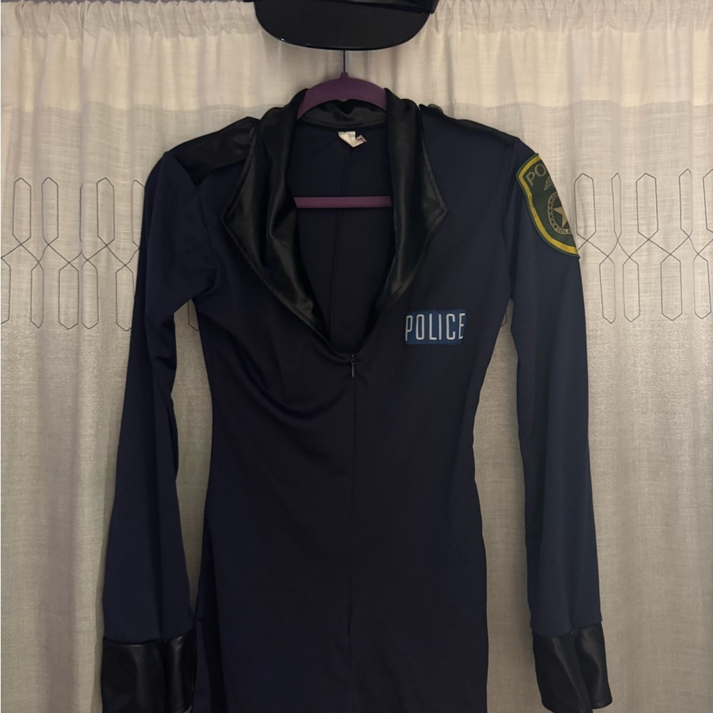 Women’s Sexy Police Officer Halloween Costume